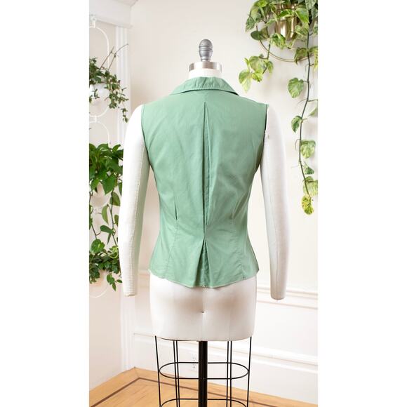 Vintage 1950s Blouse 50s Sage Green Cotton Sleeveless Button Up Top - Picture 5 of 6